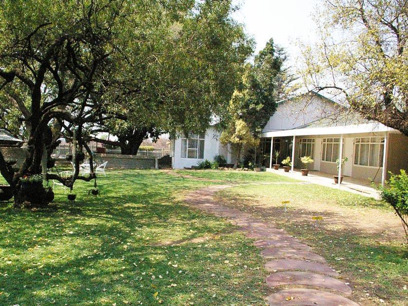 Black Swan Guest House Boshoek Екстериор снимка