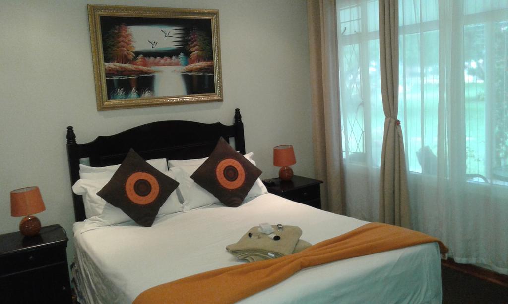 Black Swan Guest House Boshoek Екстериор снимка