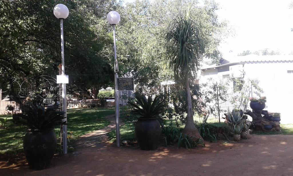 Black Swan Guest House Boshoek Екстериор снимка