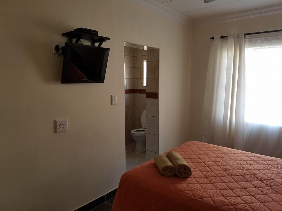 Black Swan Guest House Boshoek Екстериор снимка