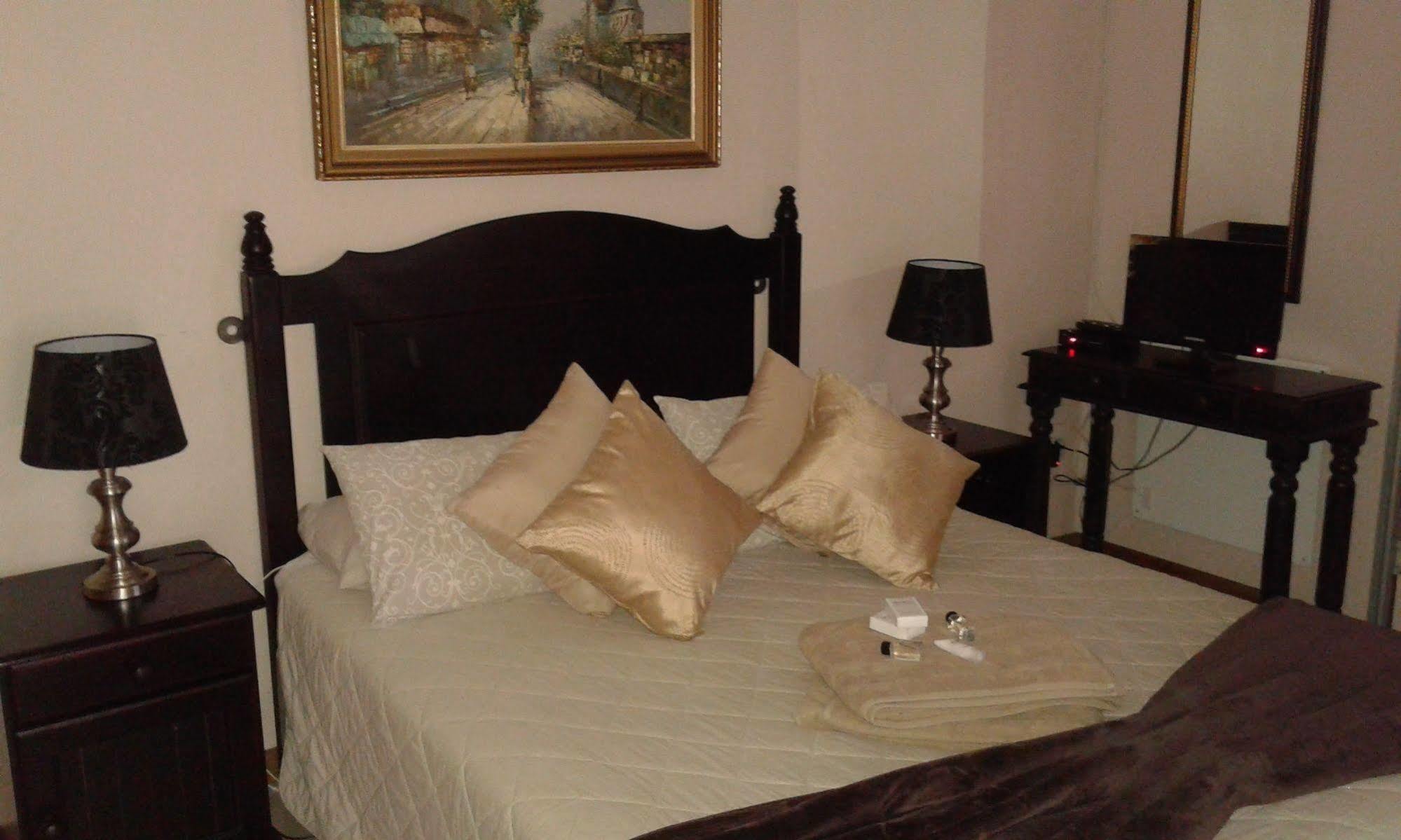 Black Swan Guest House Boshoek Екстериор снимка