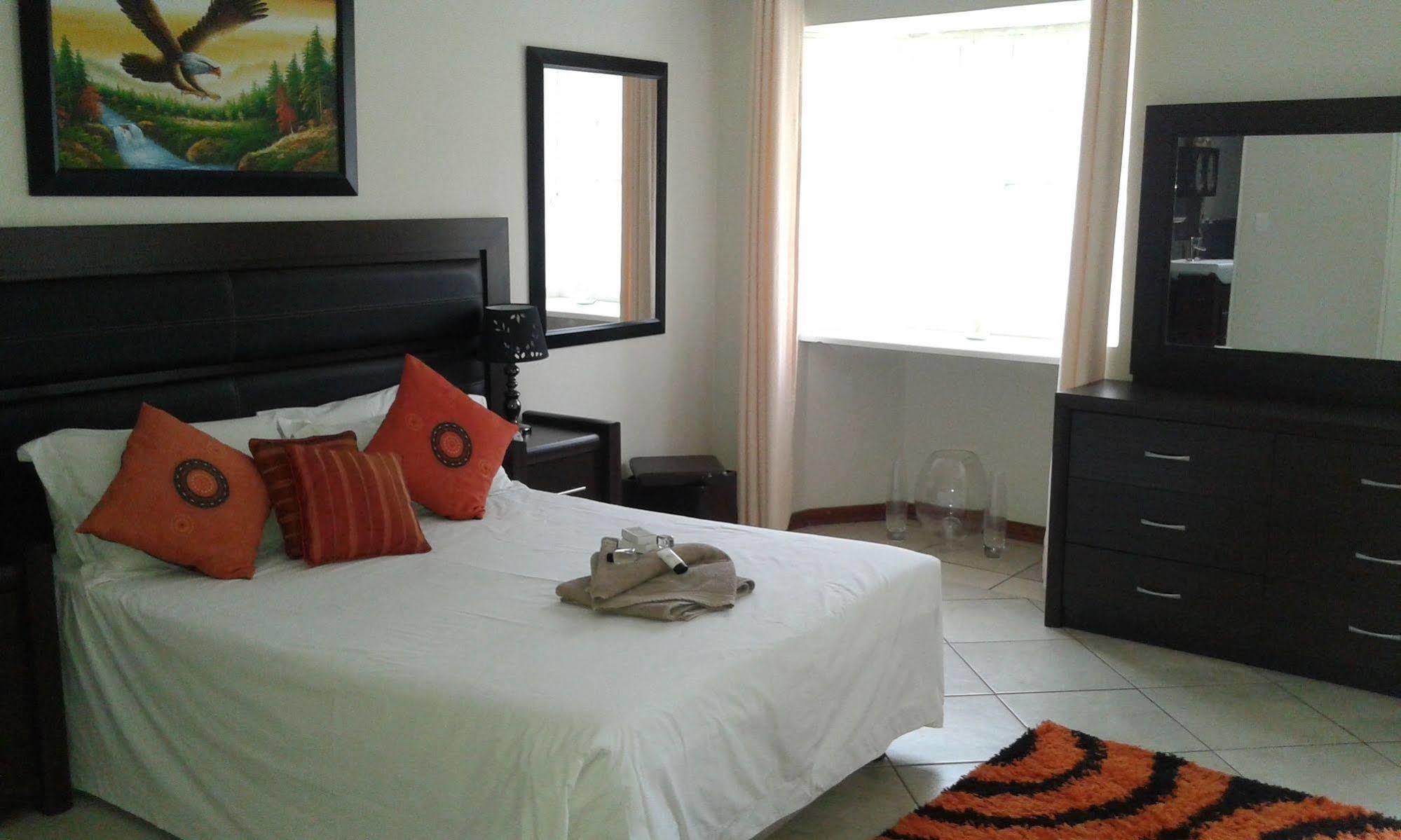 Black Swan Guest House Boshoek Екстериор снимка