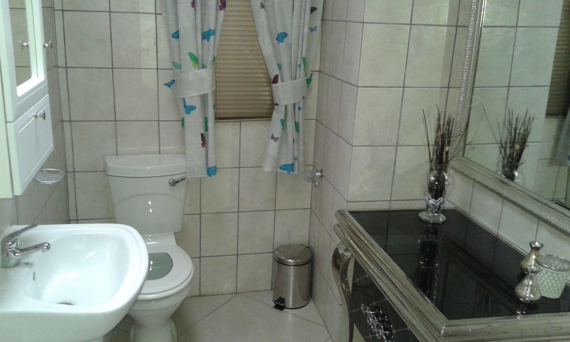 Black Swan Guest House Boshoek Екстериор снимка